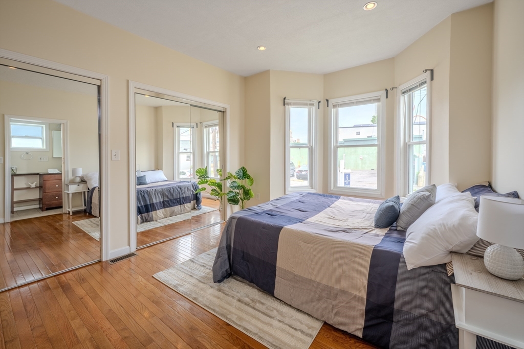 114 Central St # 1