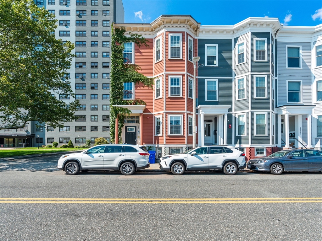 1422 Columbia # 2