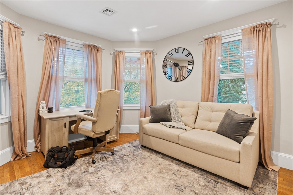 14 Hood St # 2