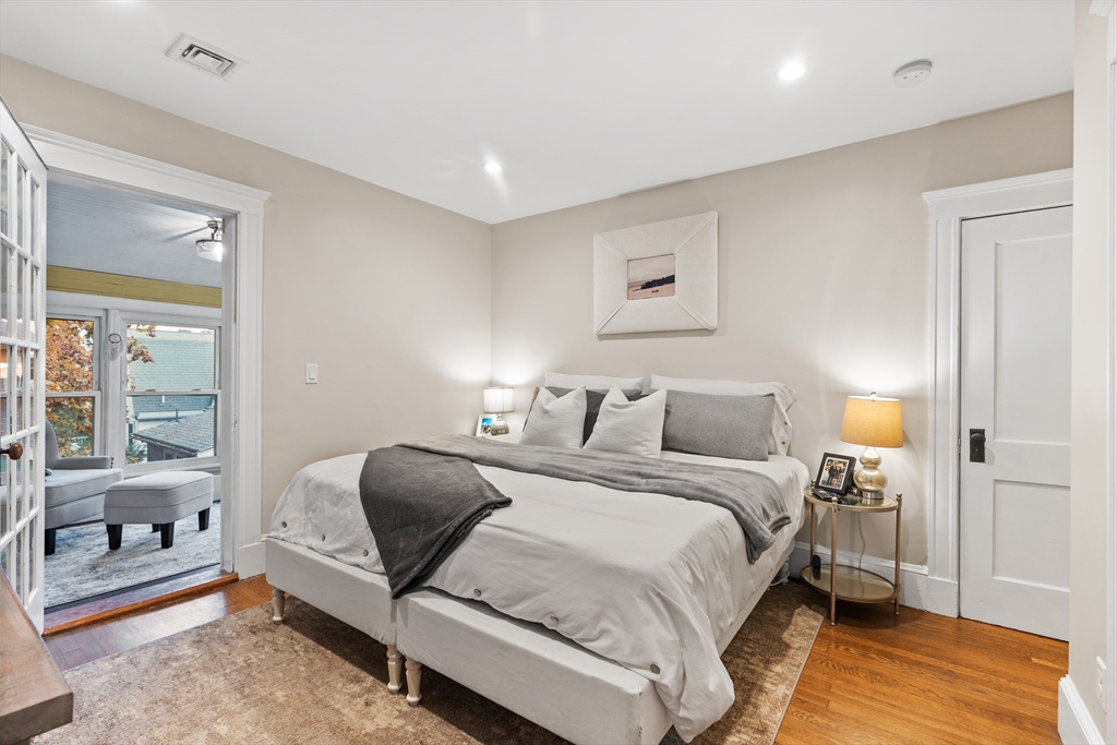 14 Hood St # 2