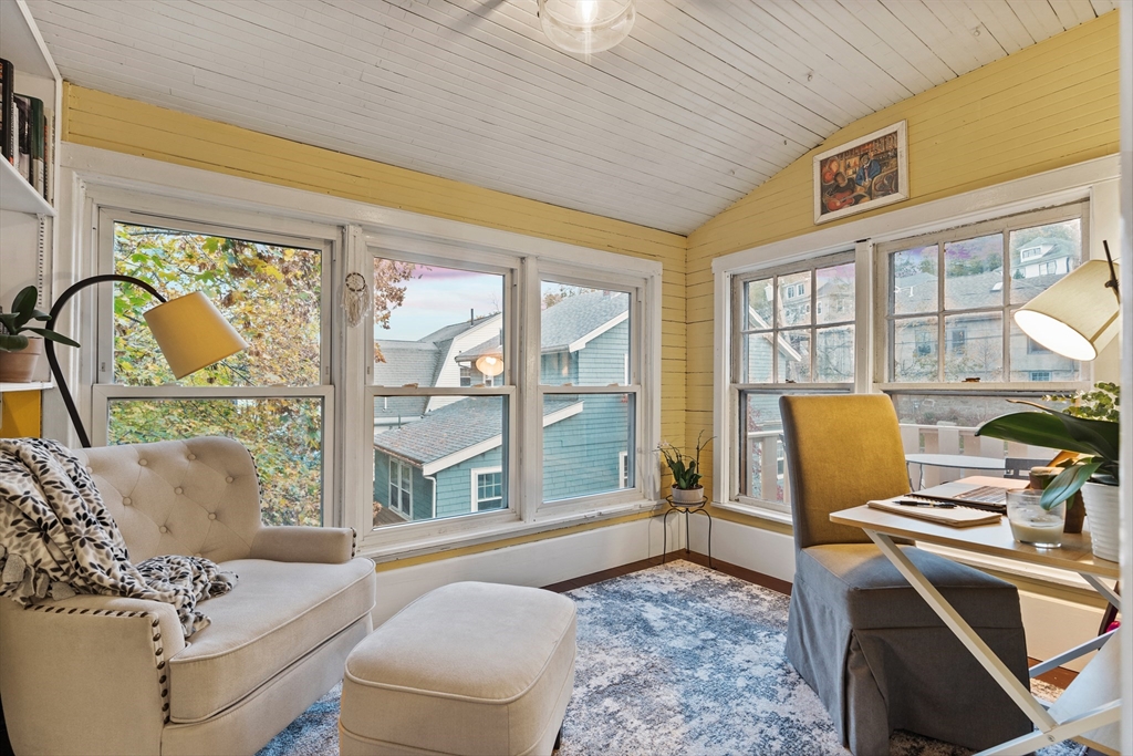 14 Hood St # 2