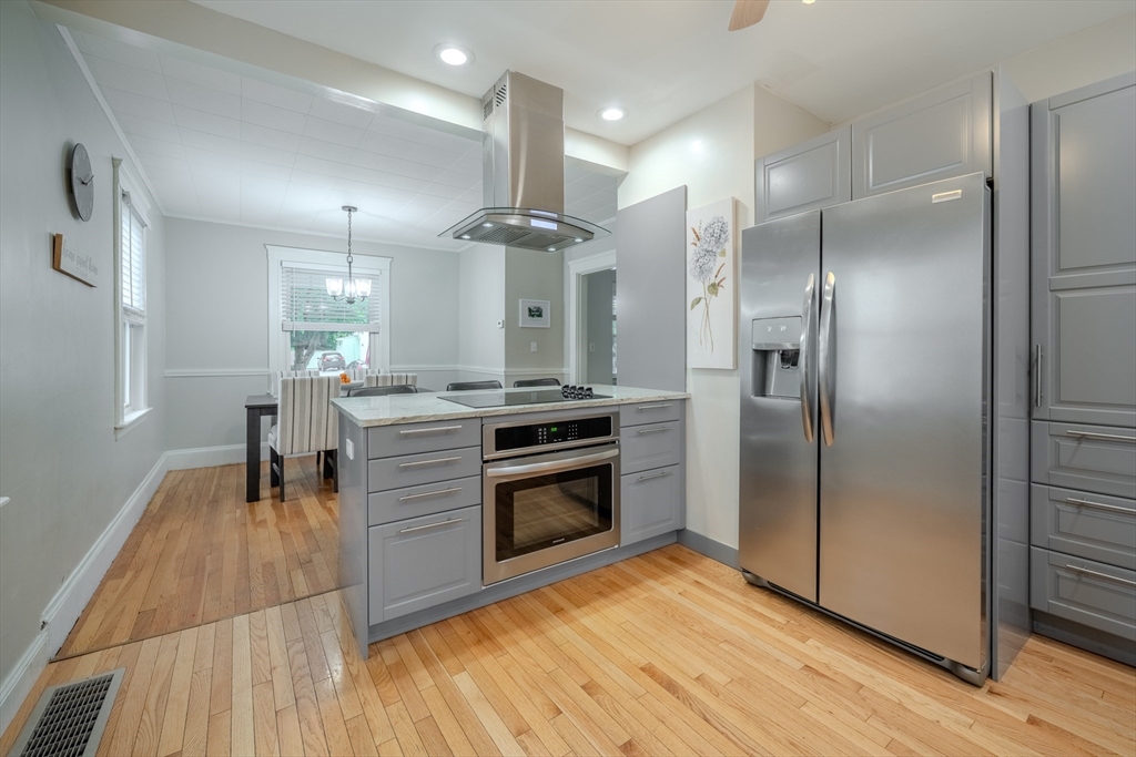 35 Lindenwood Rd