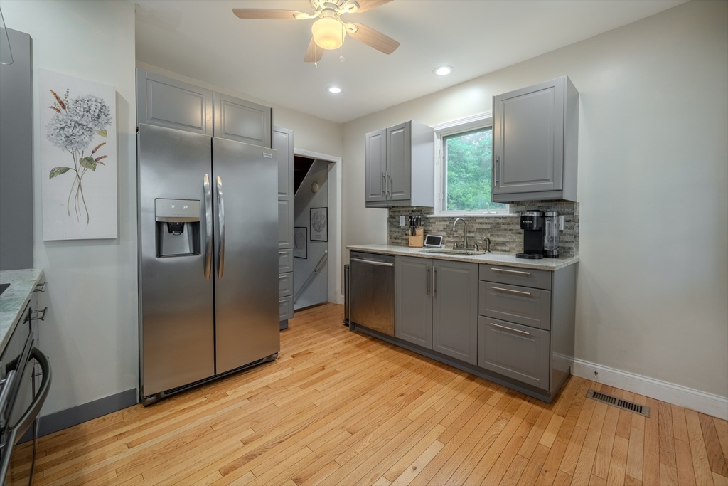 35 Lindenwood Rd