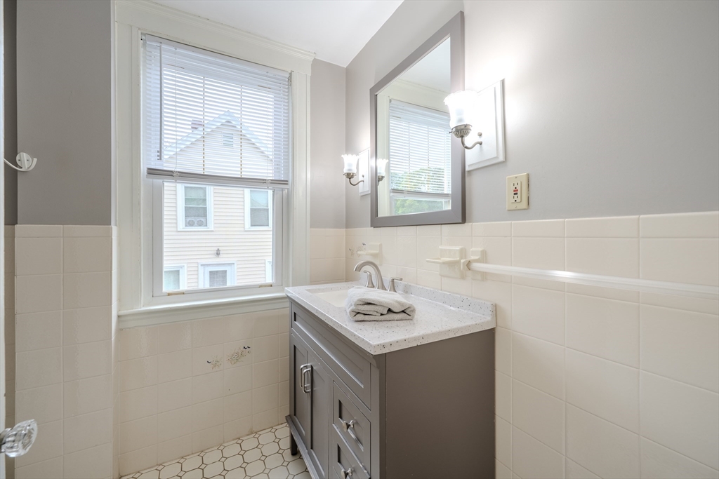 35 Lindenwood Rd