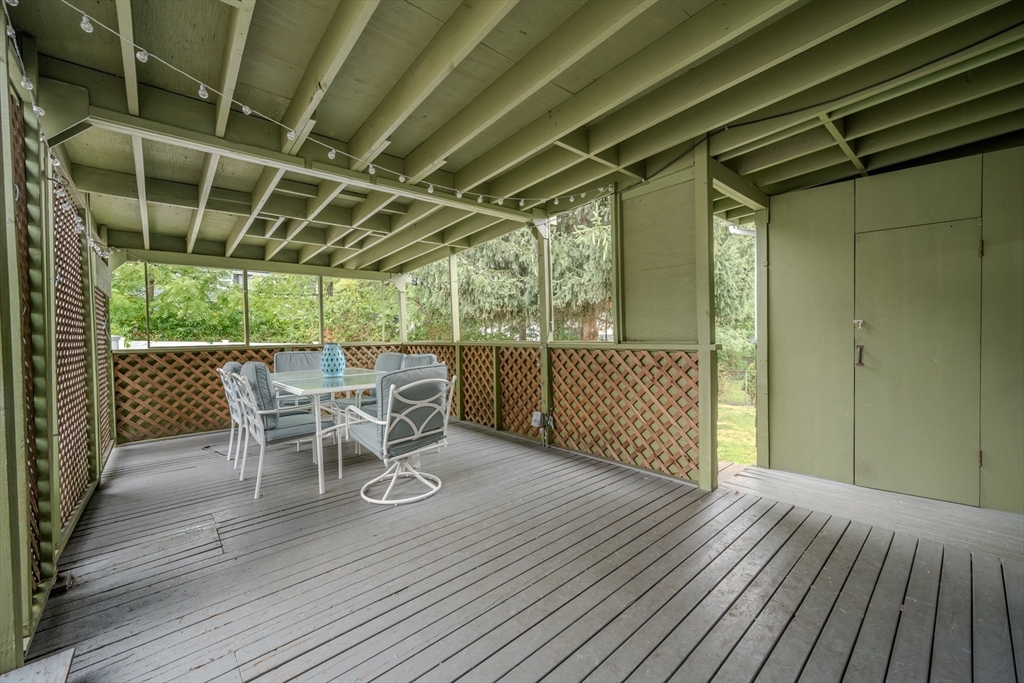 35 Lindenwood Rd