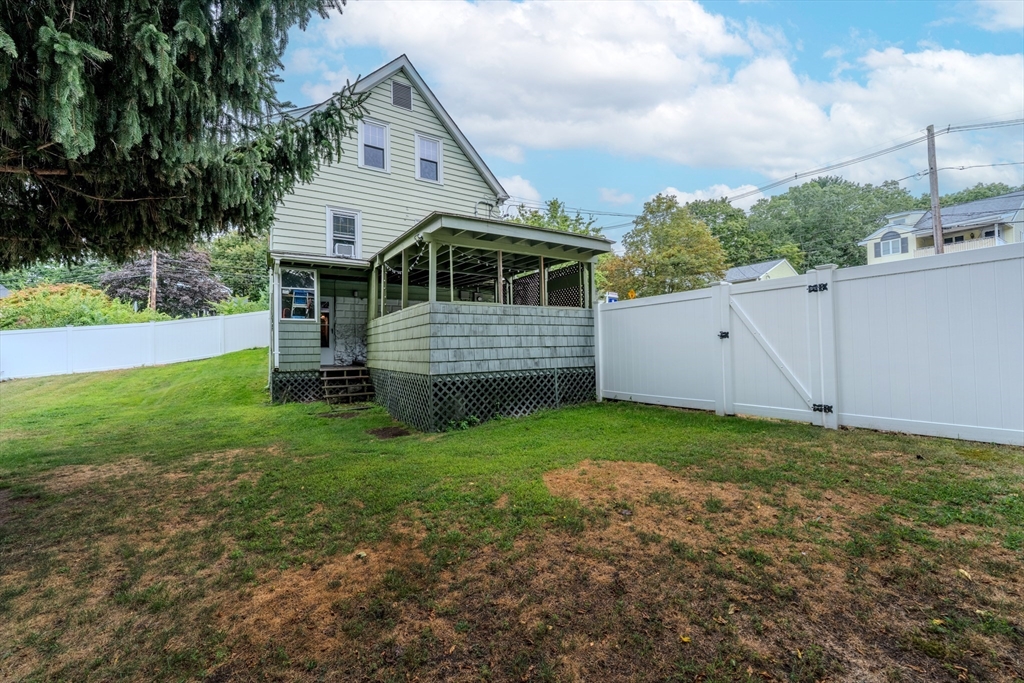 35 Lindenwood Rd