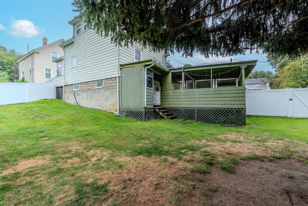 35 Lindenwood Rd