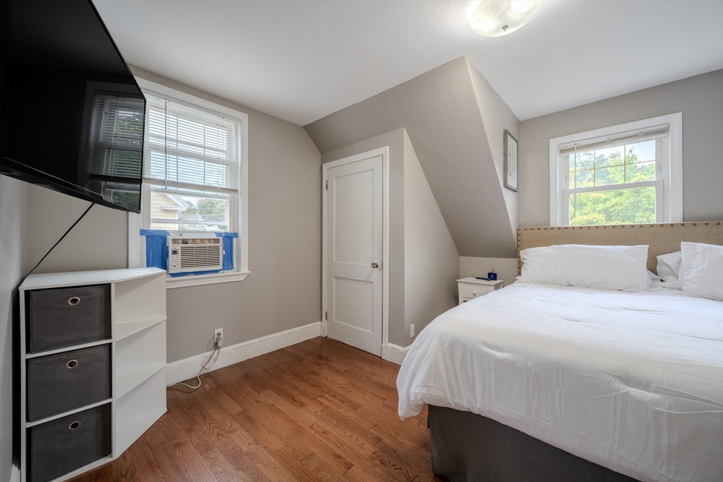 35 Lindenwood Rd