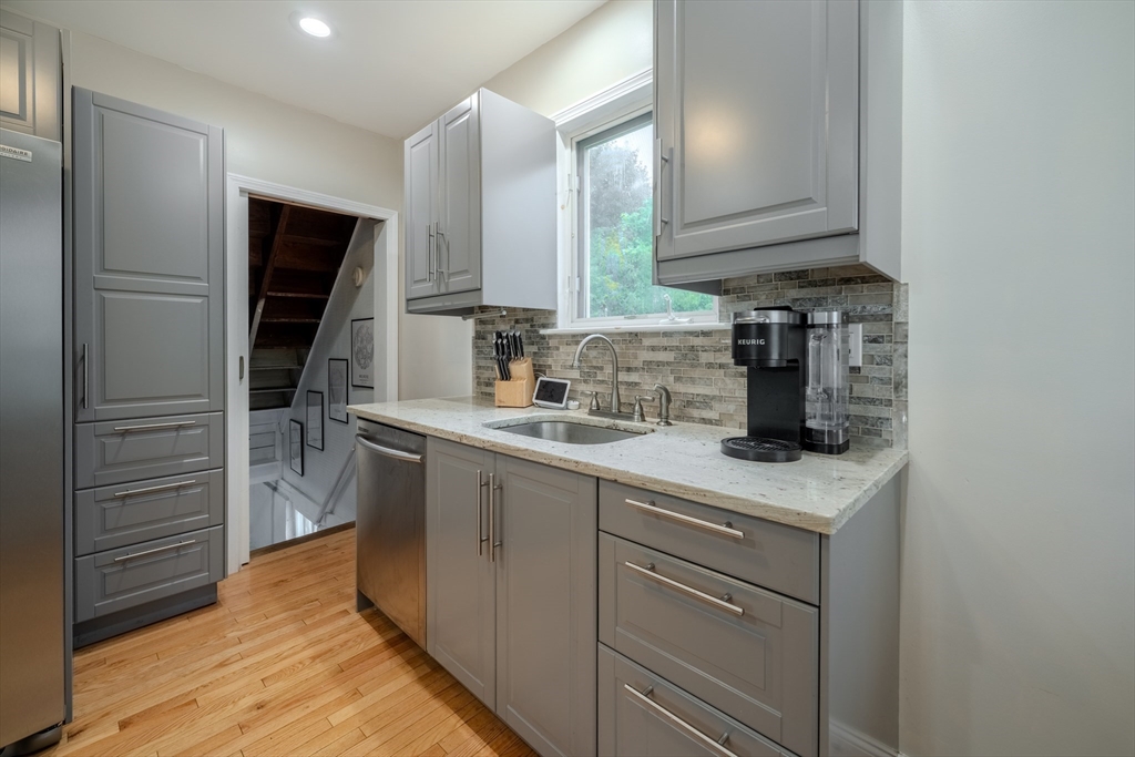 35 Lindenwood Rd