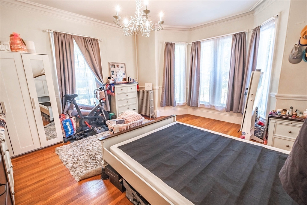 4 Hovey St # 1F