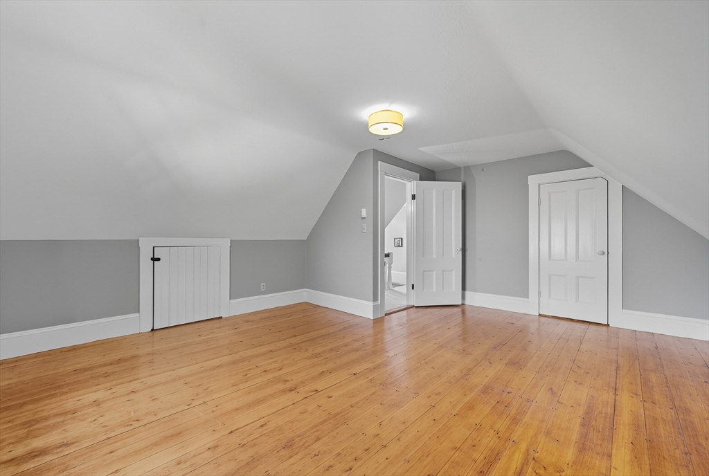 24 Greenville St