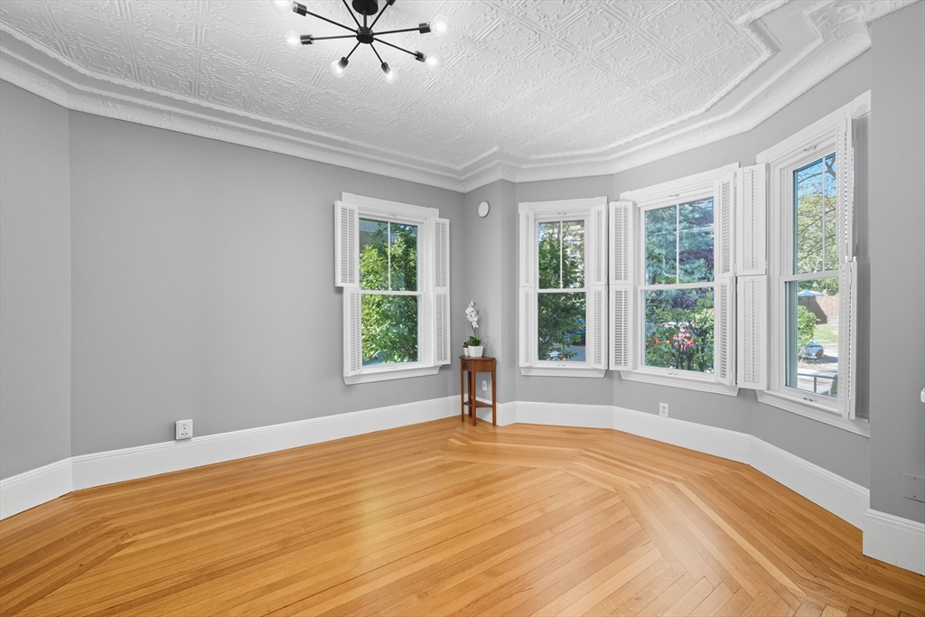 24 Greenville St
