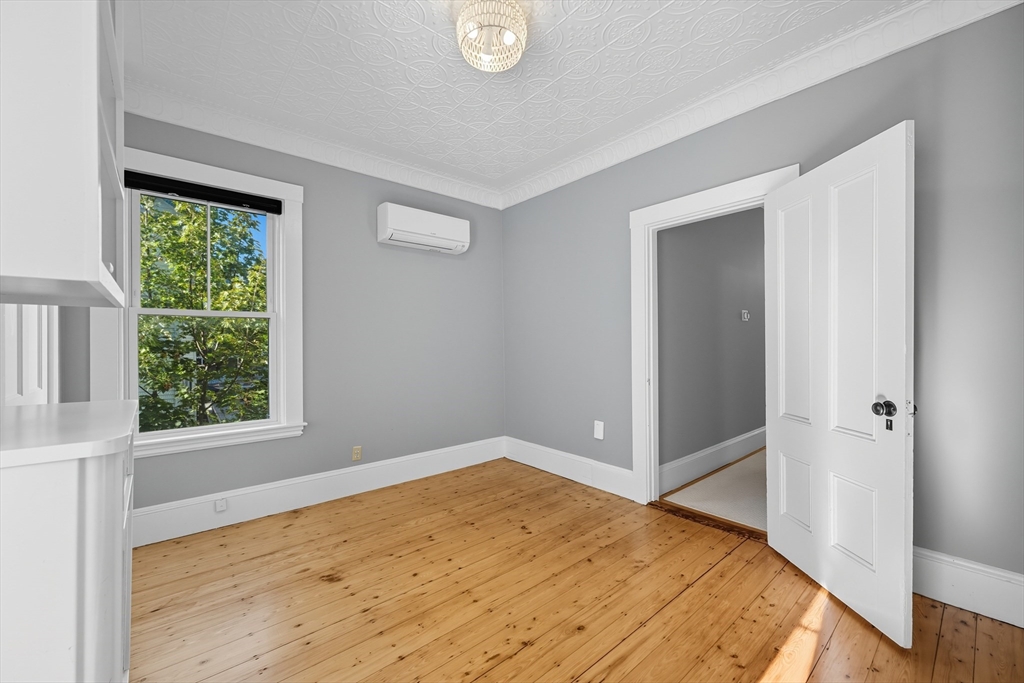 24 Greenville St