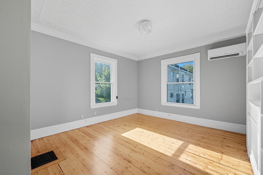 24 Greenville St