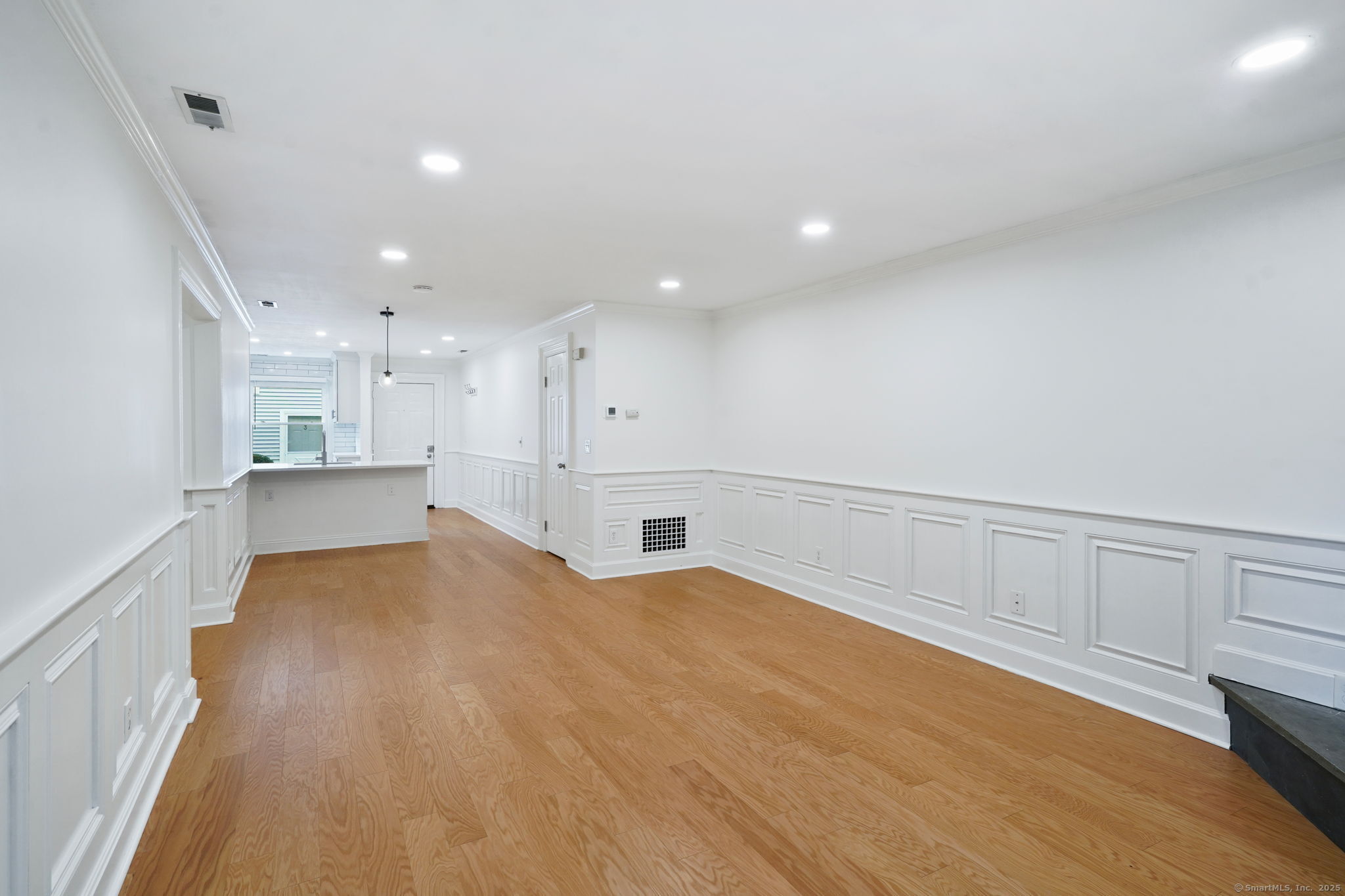 1 Wolfpit Avenue APT 13