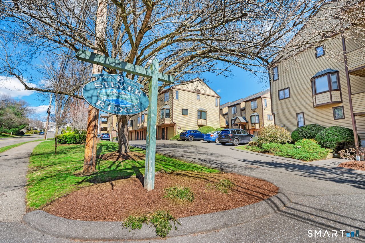 8 Oakwood Avenue APT B13