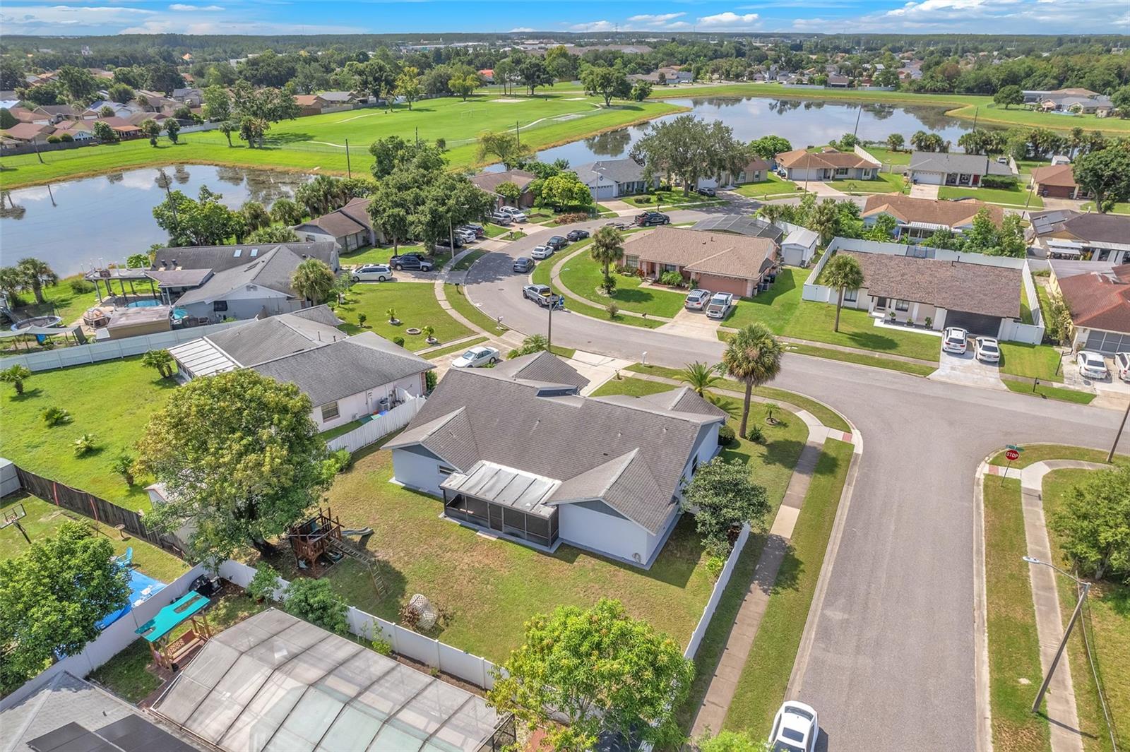 2200 BAY LEAF DR
