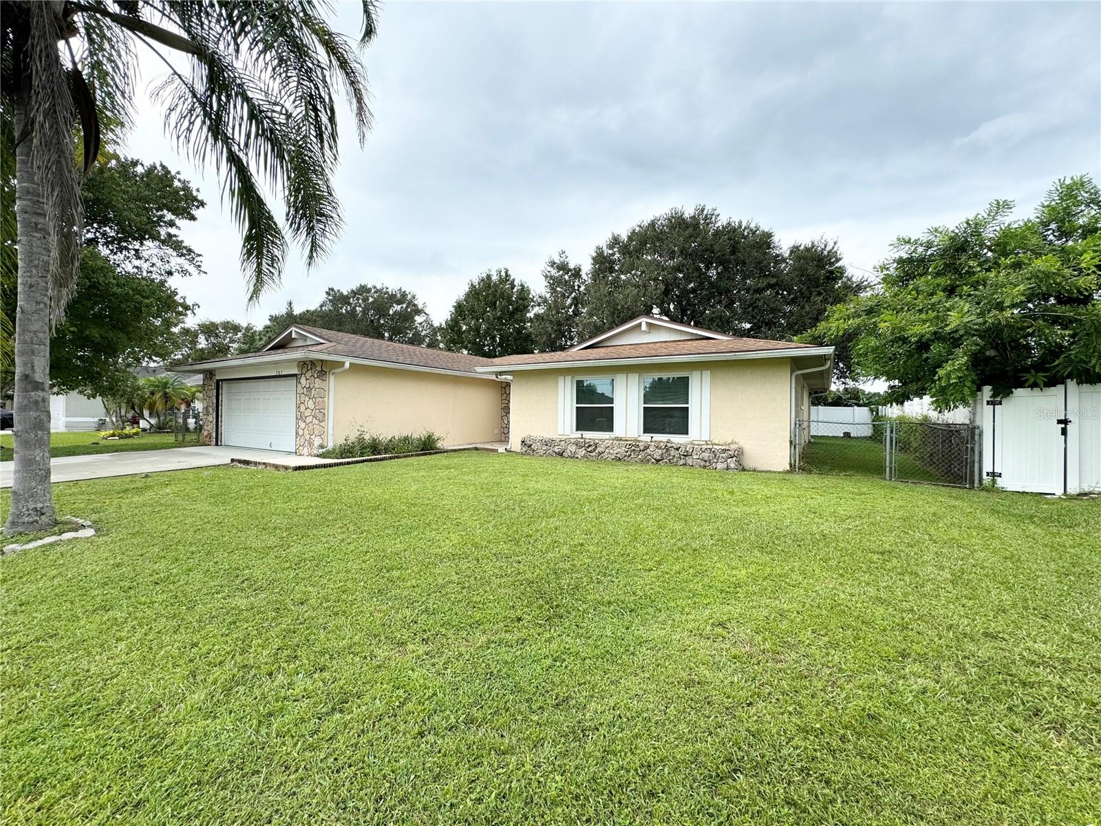 307 COLONADE CT