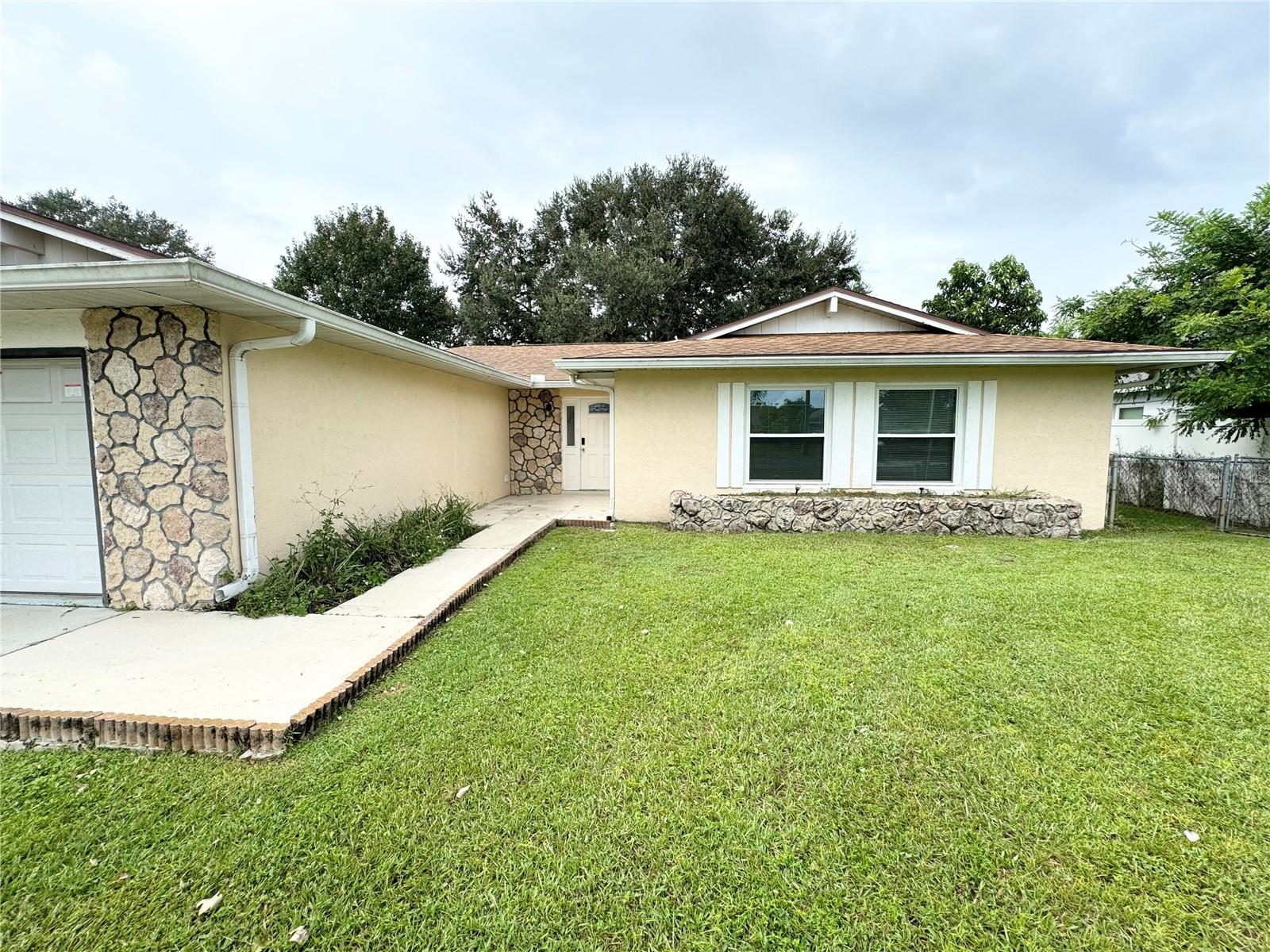 307 COLONADE CT