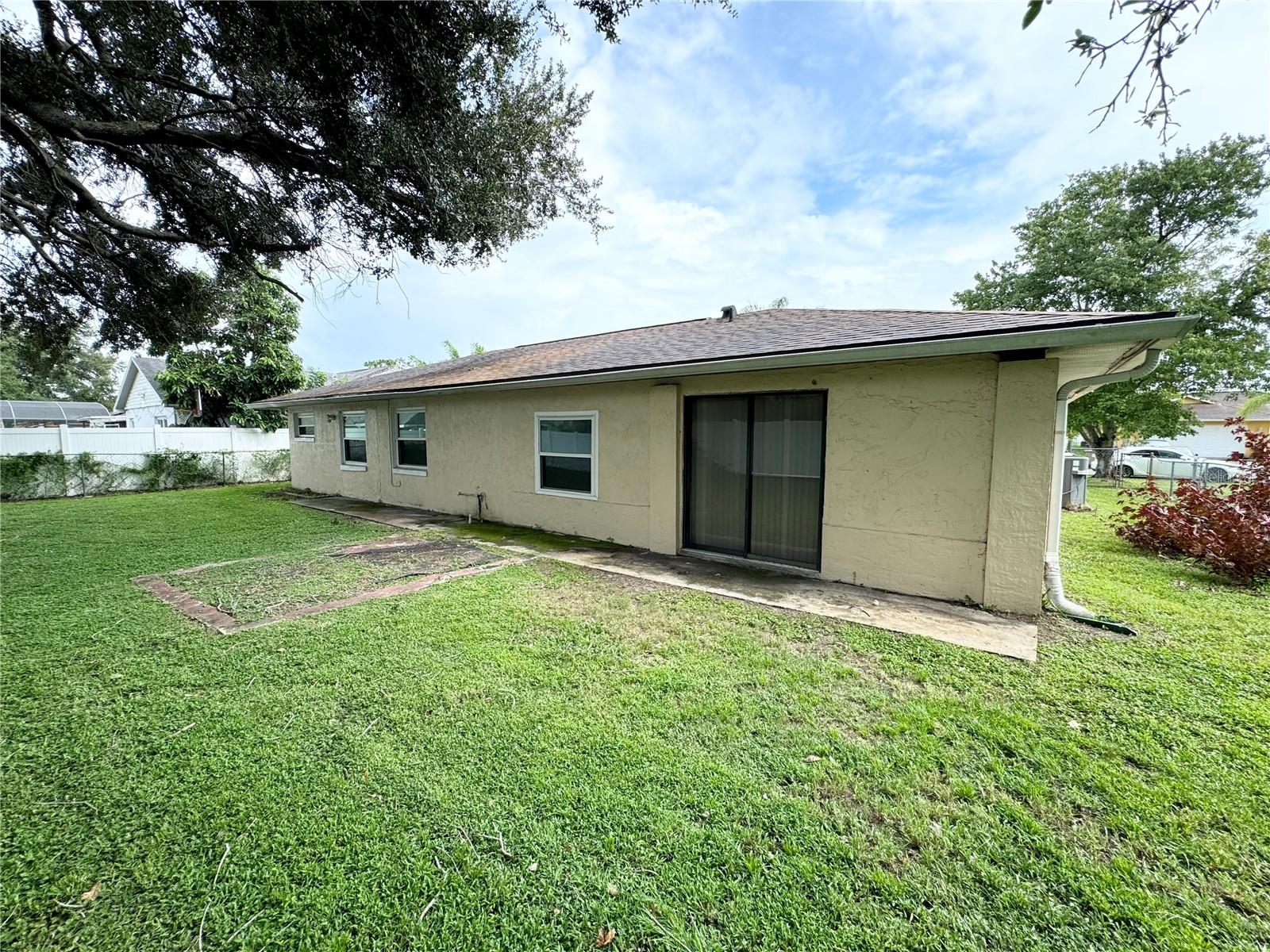307 COLONADE CT