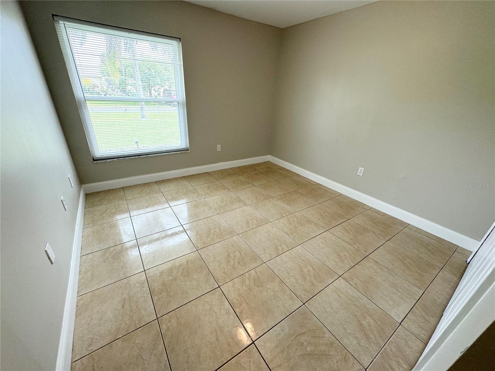 307 COLONADE CT