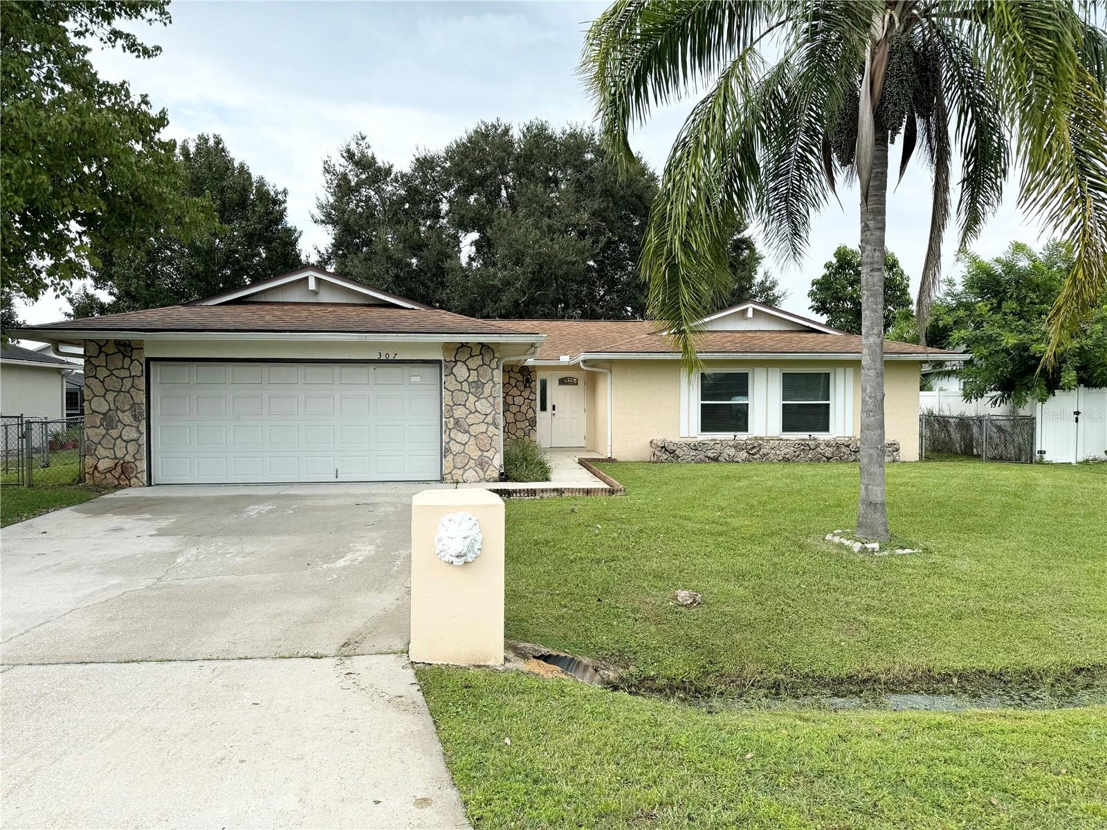 307 COLONADE CT