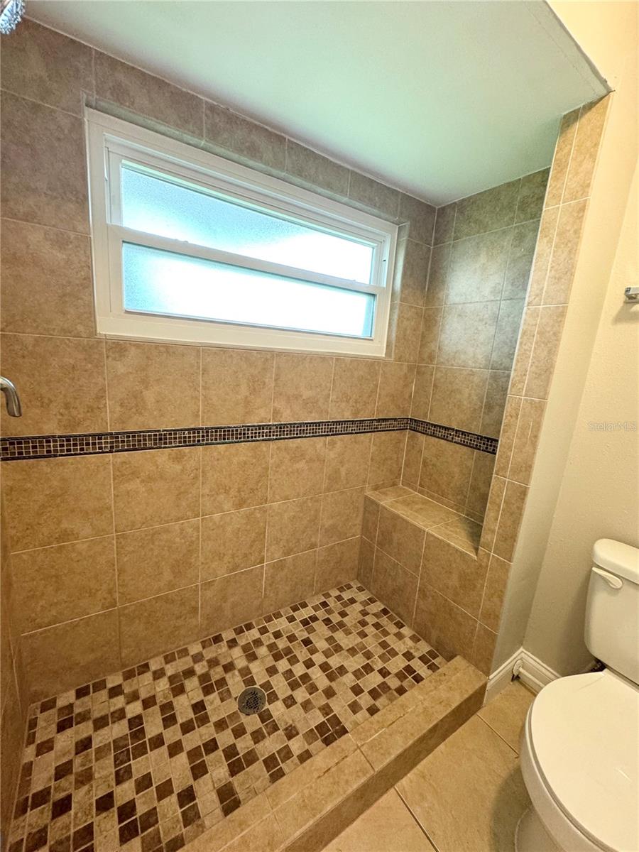 307 COLONADE CT