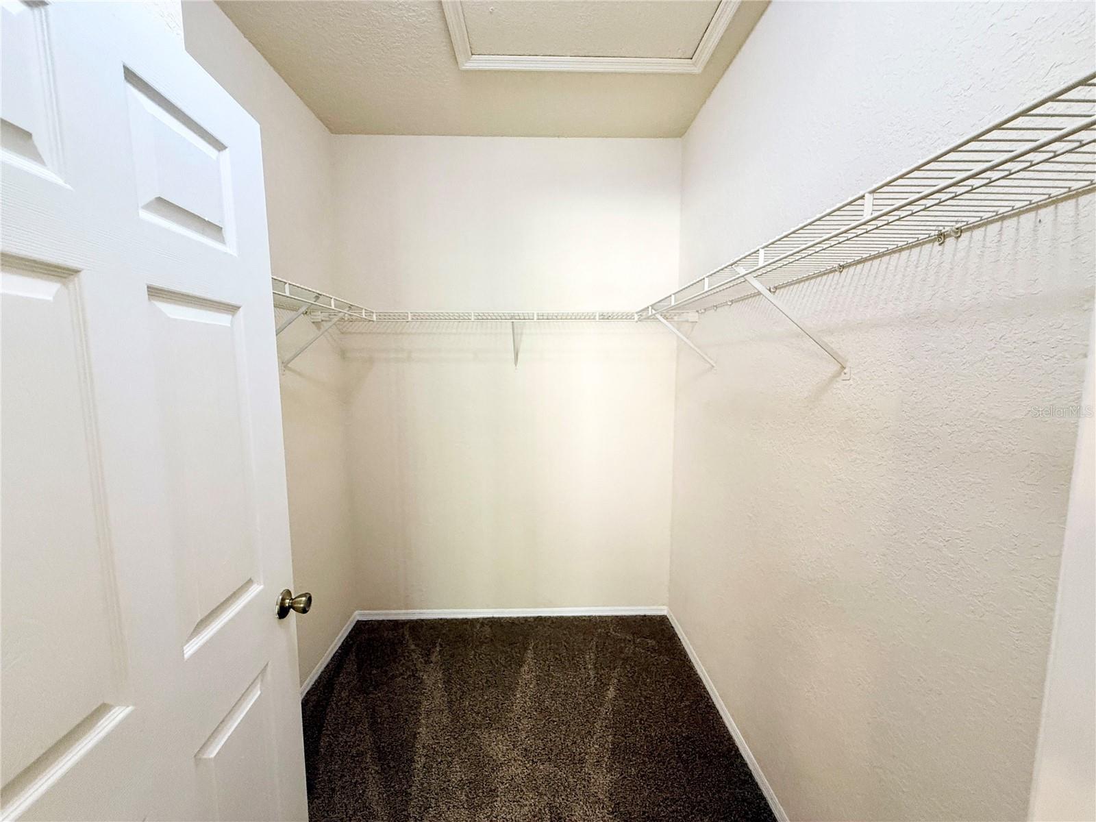 824 CAMARGO WAY #204