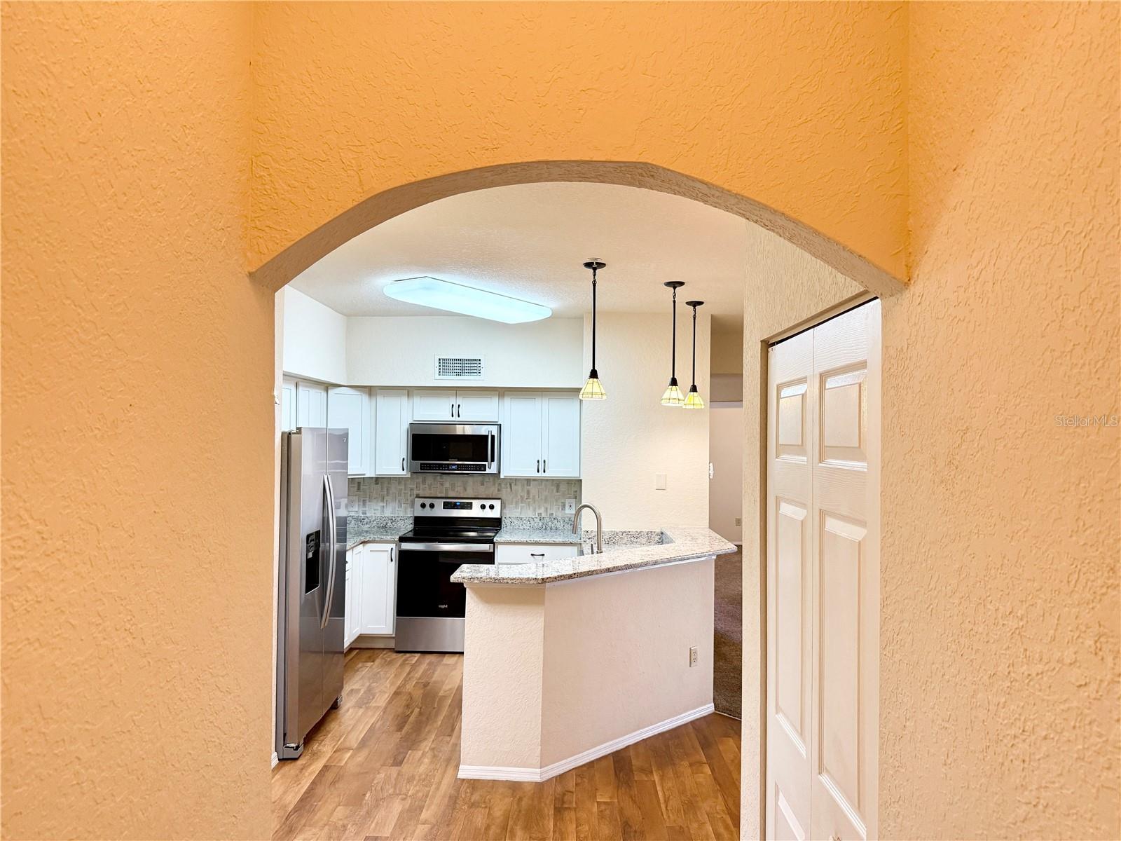 824 CAMARGO WAY #204