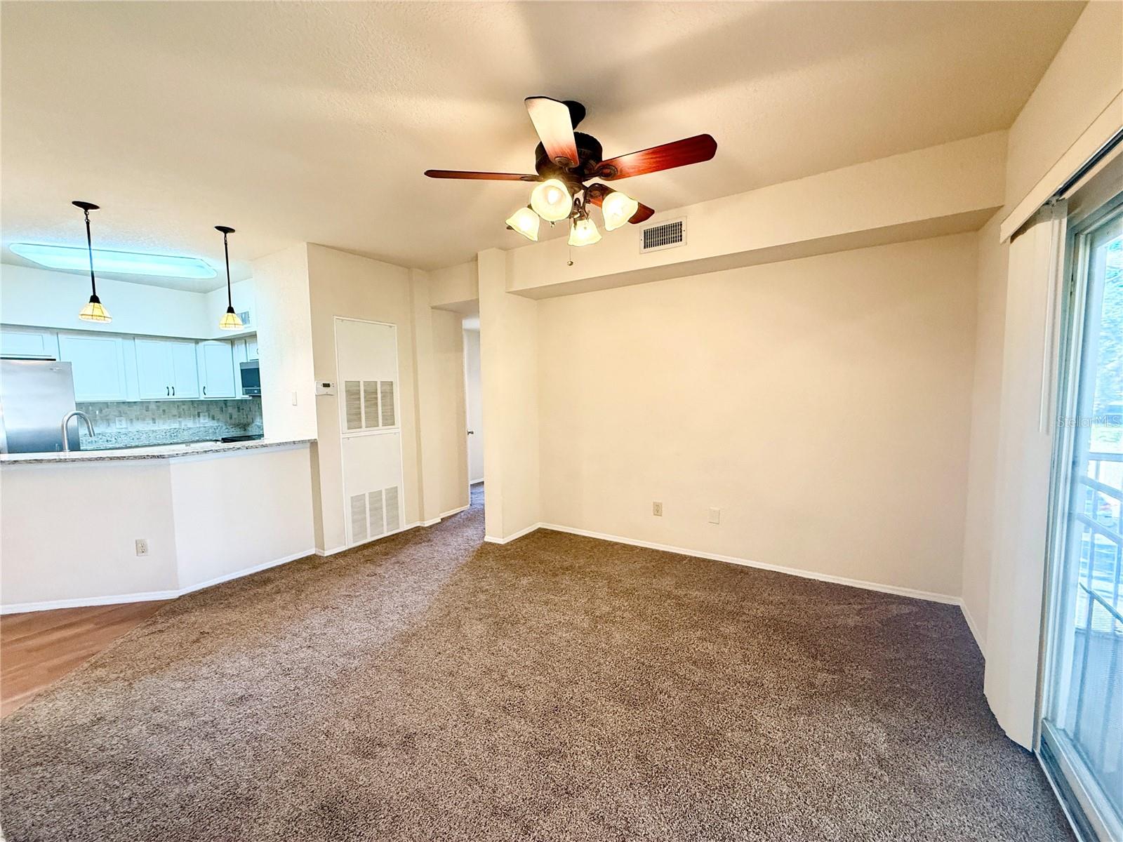 824 CAMARGO WAY #204