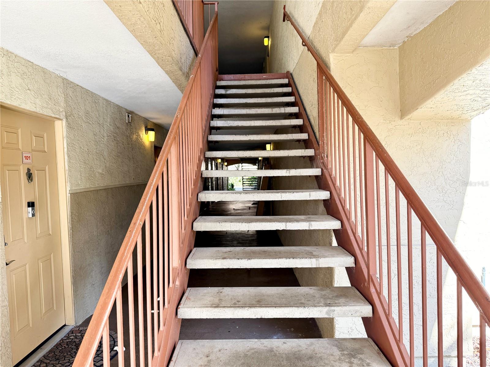 824 CAMARGO WAY #204