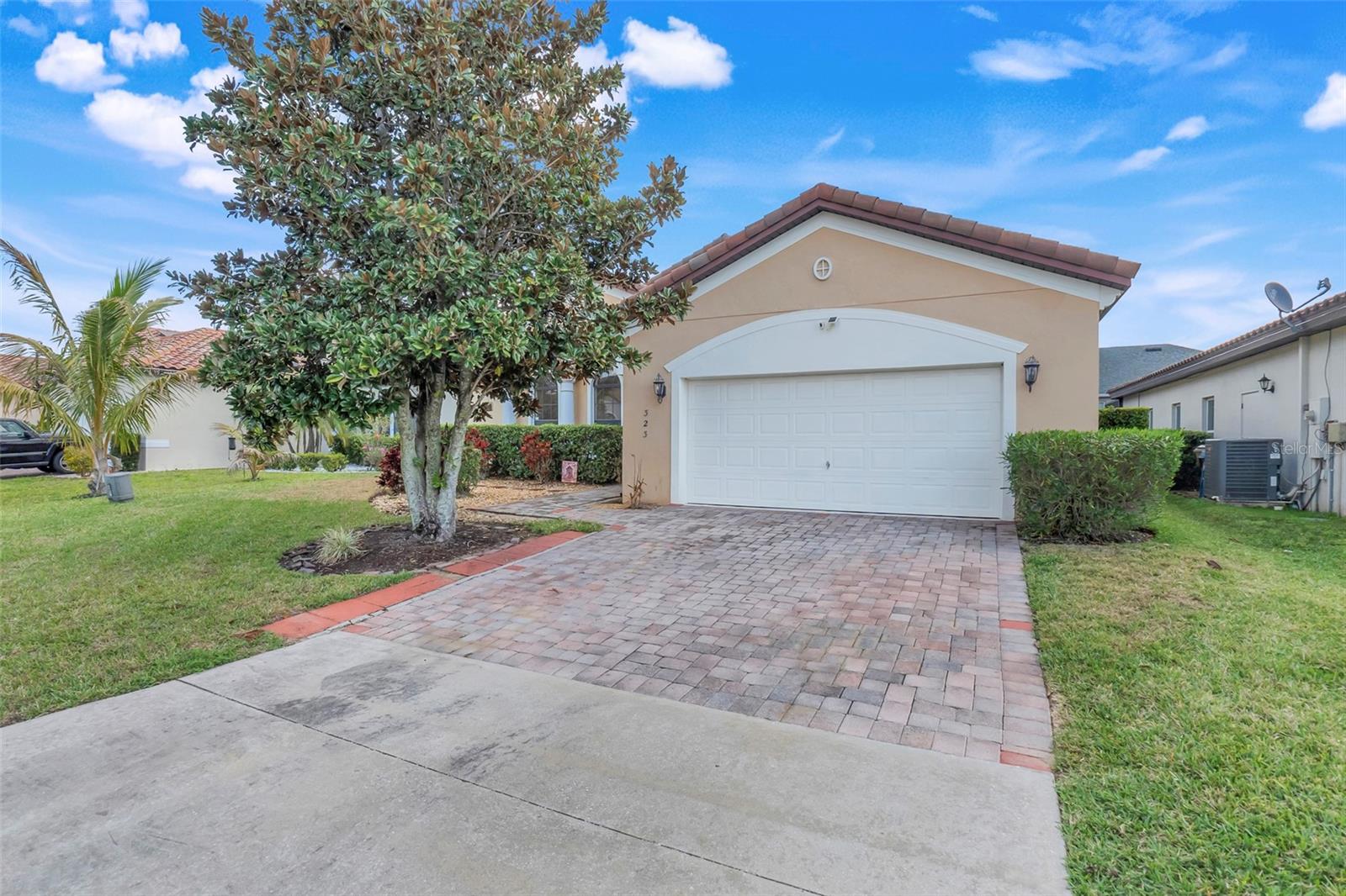 323 VILLA SORRENTO CIR