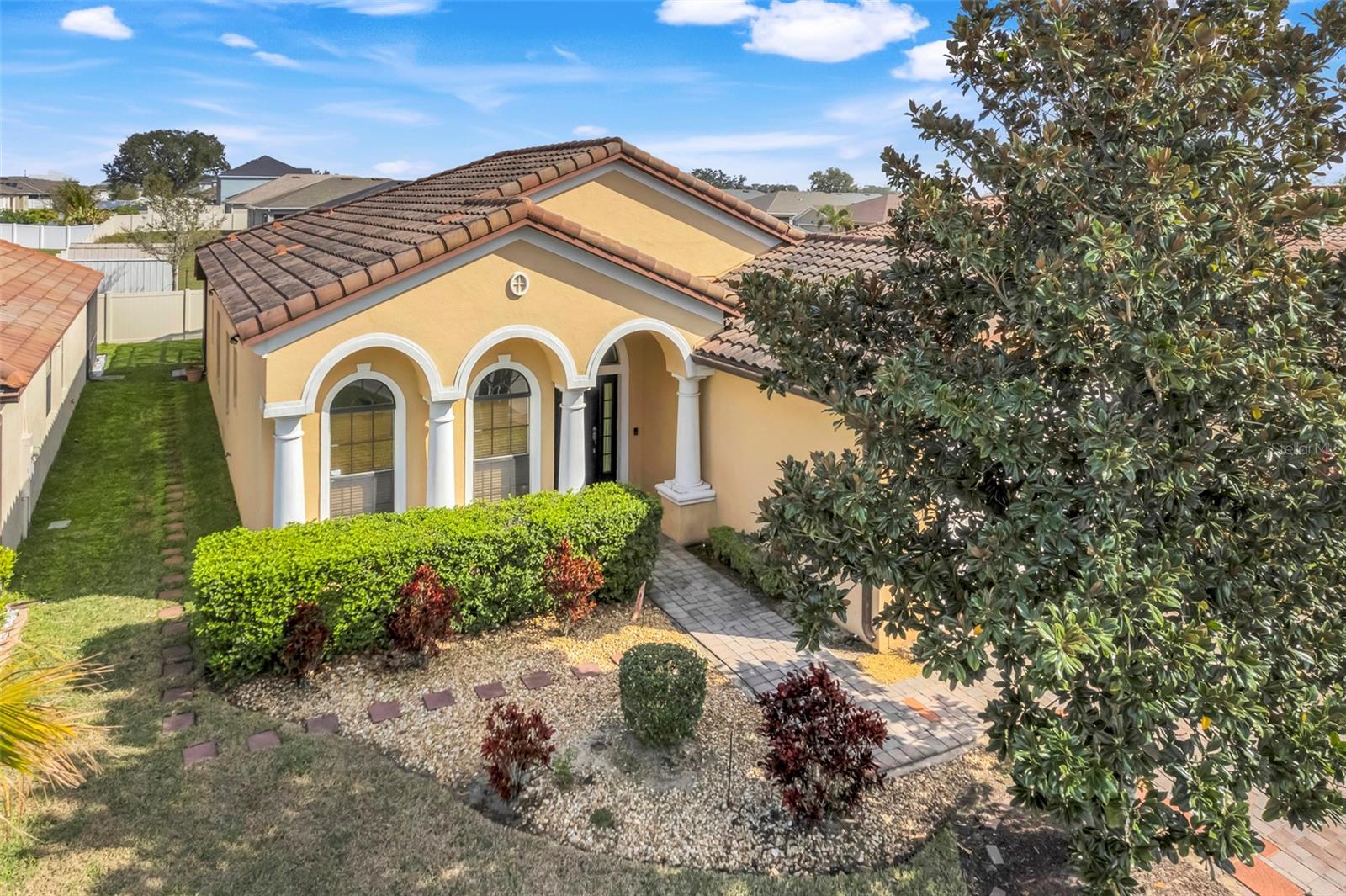 323 VILLA SORRENTO CIR