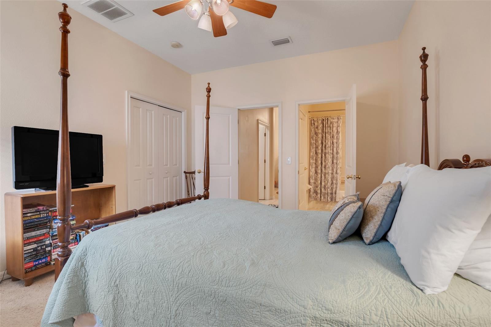 323 VILLA SORRENTO CIR