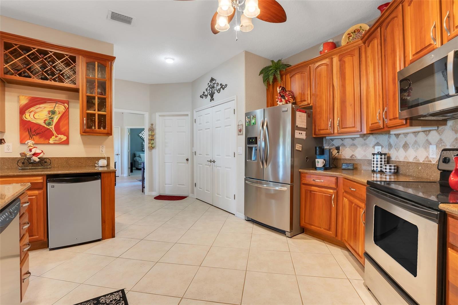 10544 SPRING LAKE DR