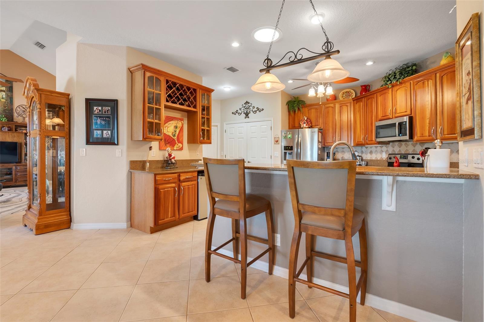 10544 SPRING LAKE DR