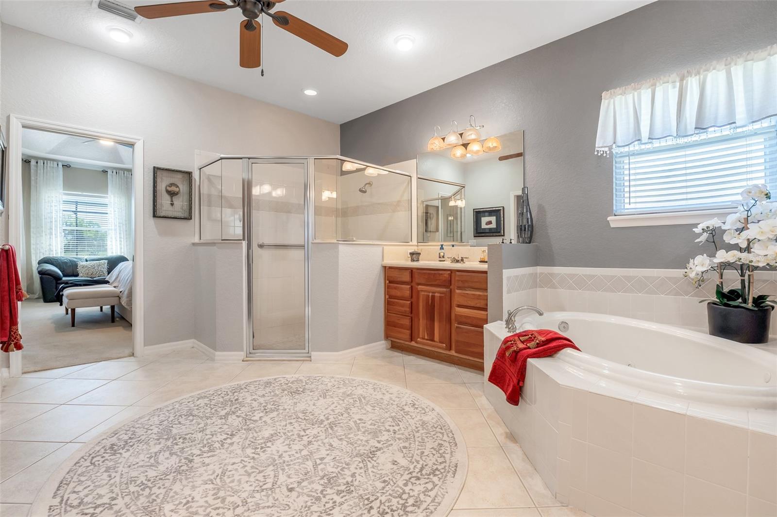 10544 SPRING LAKE DR