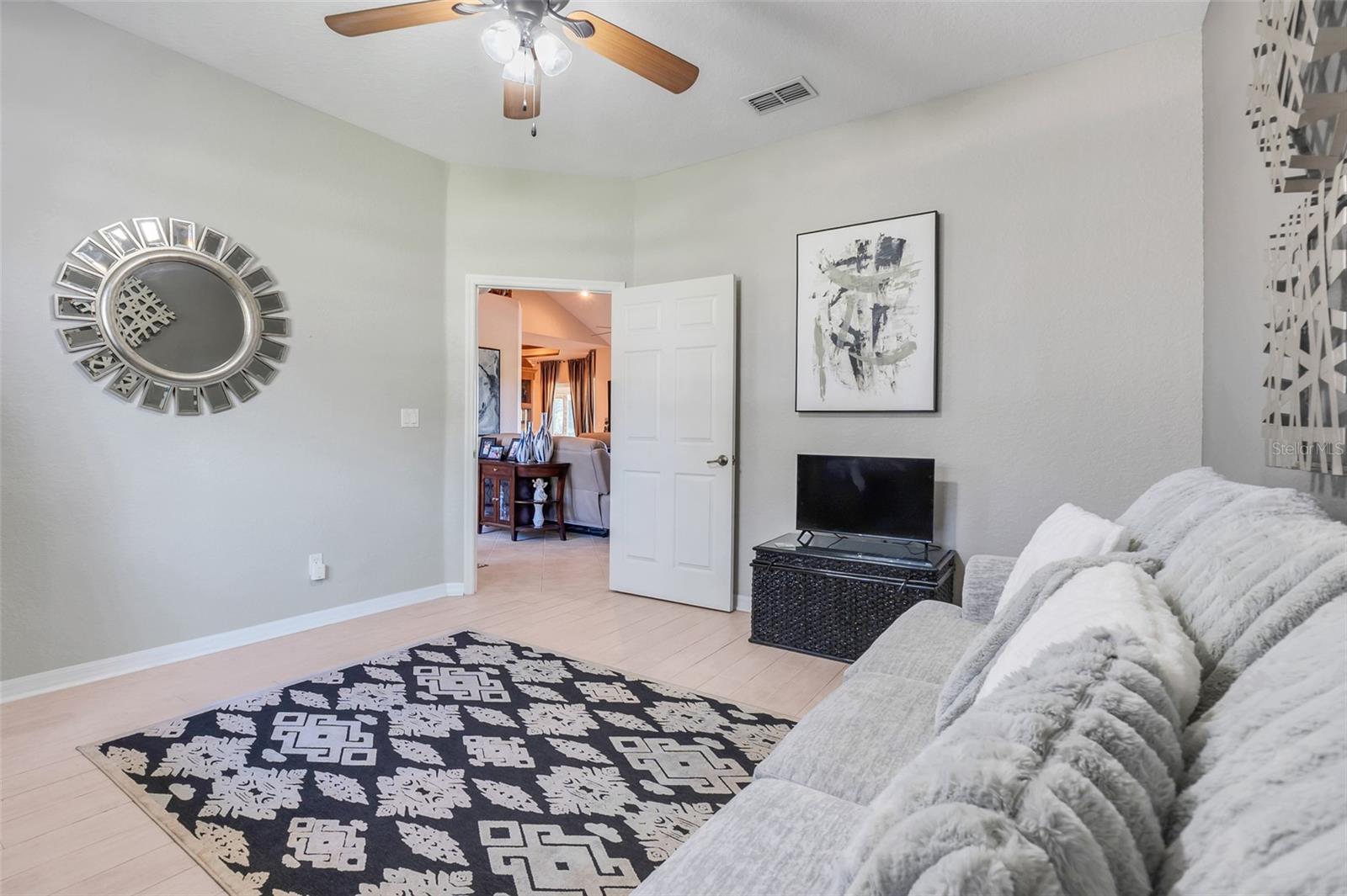 10544 SPRING LAKE DR