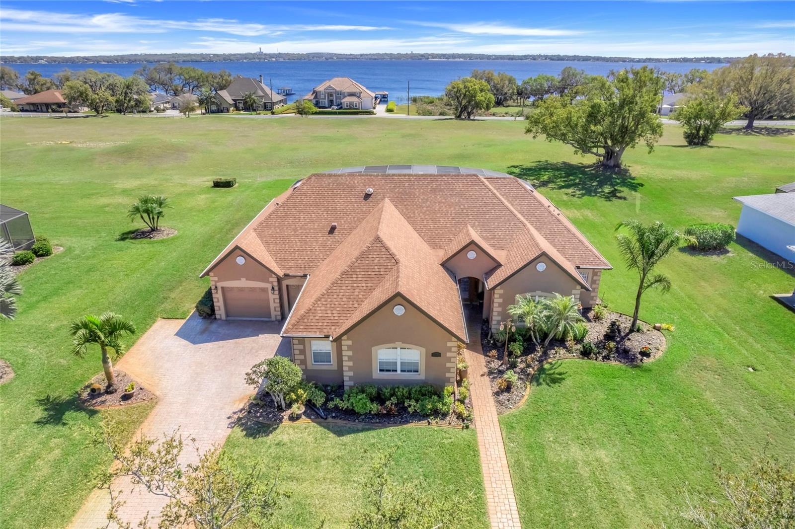 10544 SPRING LAKE DR