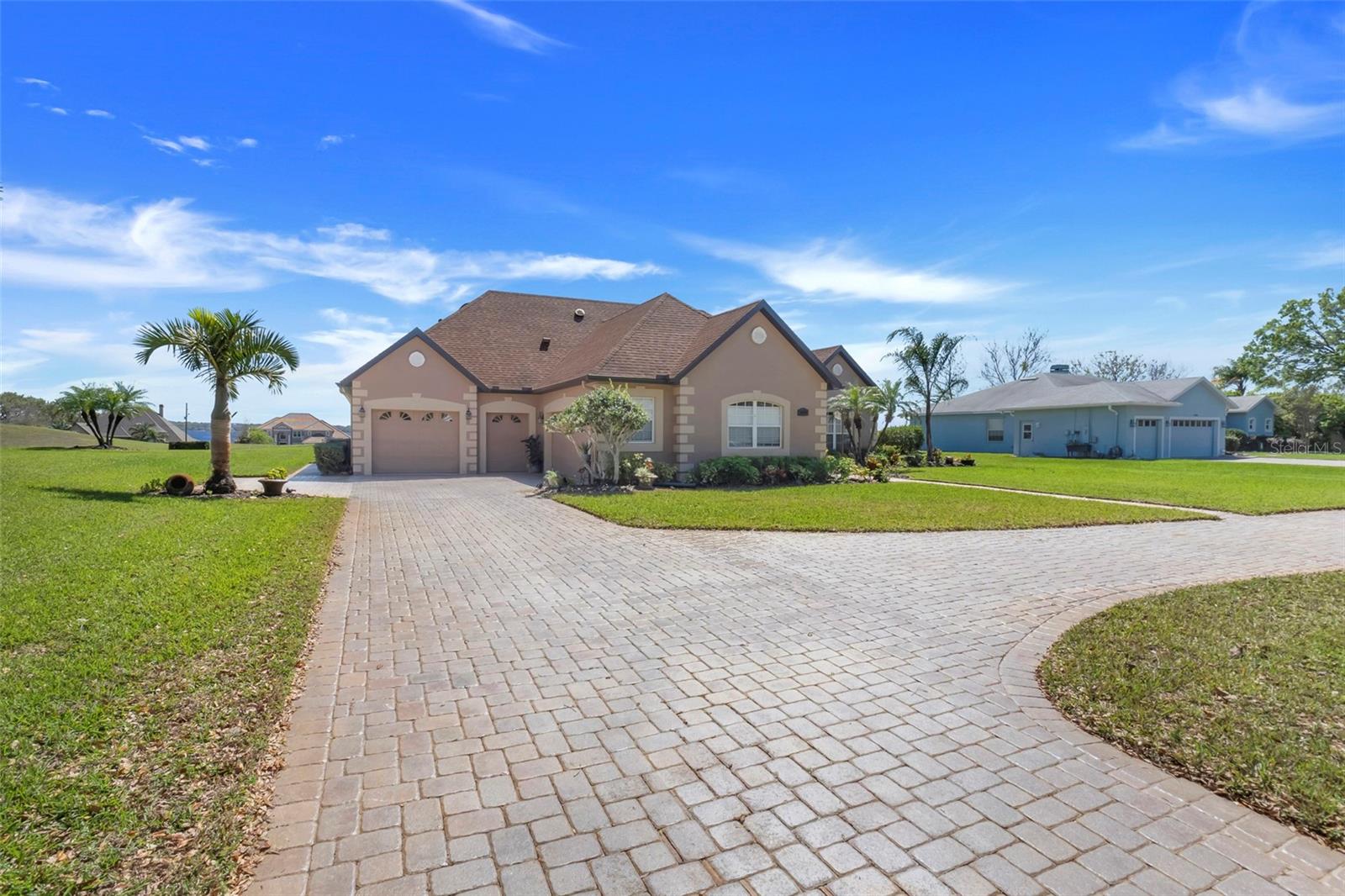 10544 SPRING LAKE DR