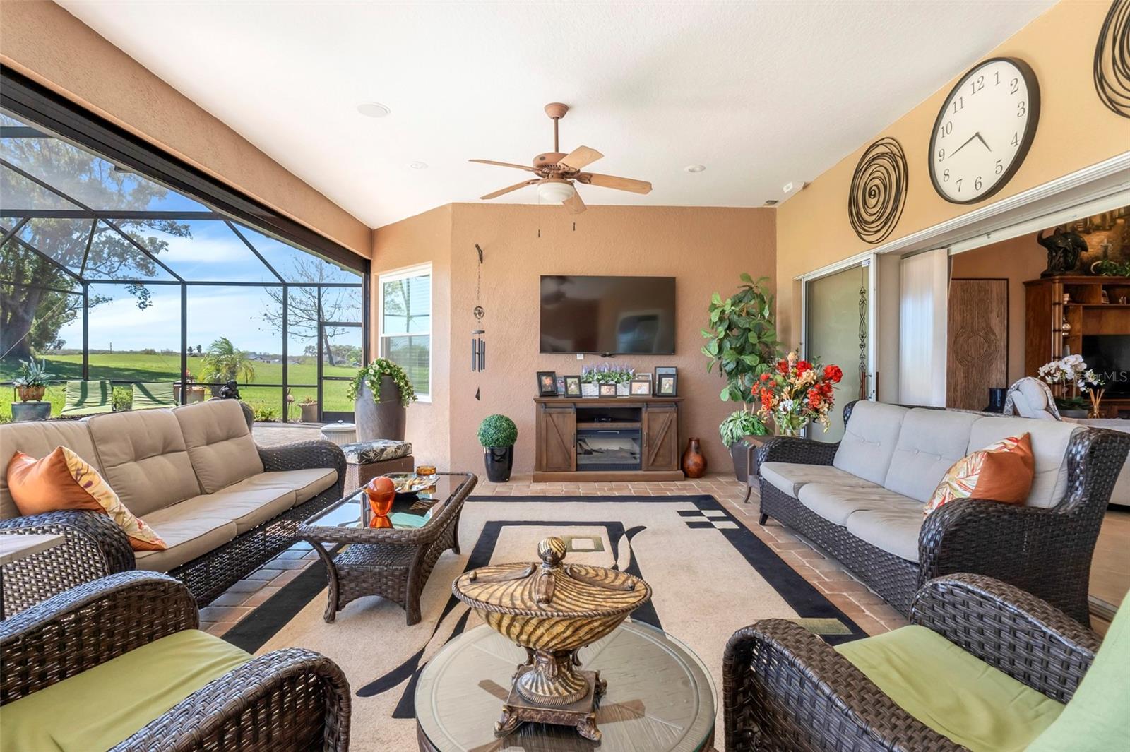 10544 SPRING LAKE DR