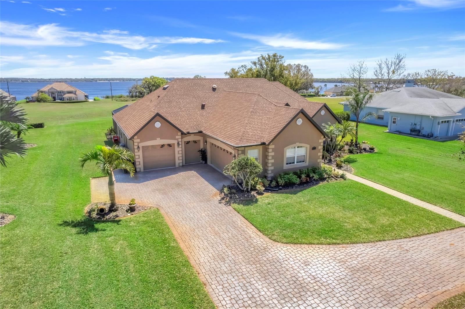 10544 SPRING LAKE DR