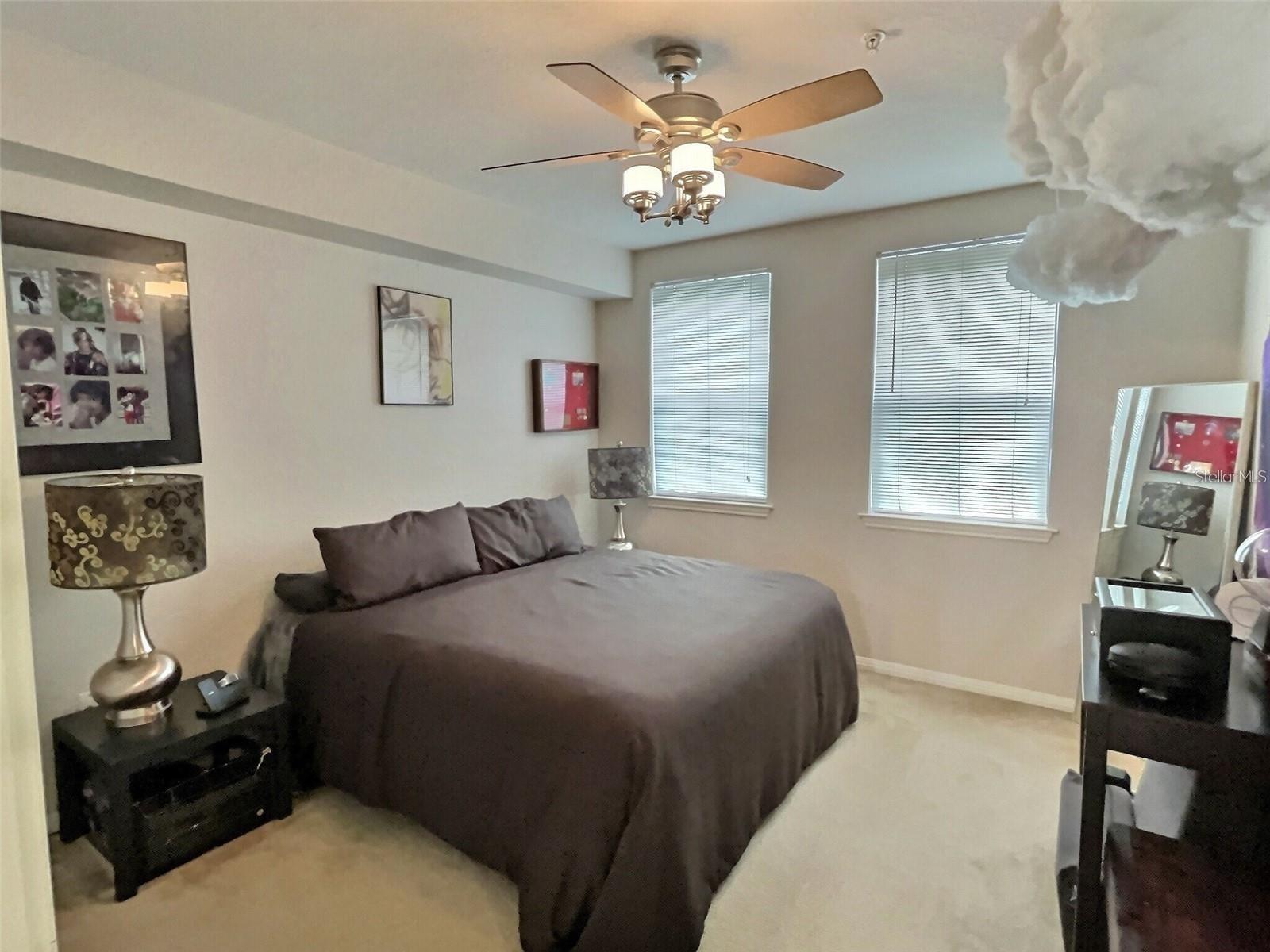 911 N ORANGE AVE #117
