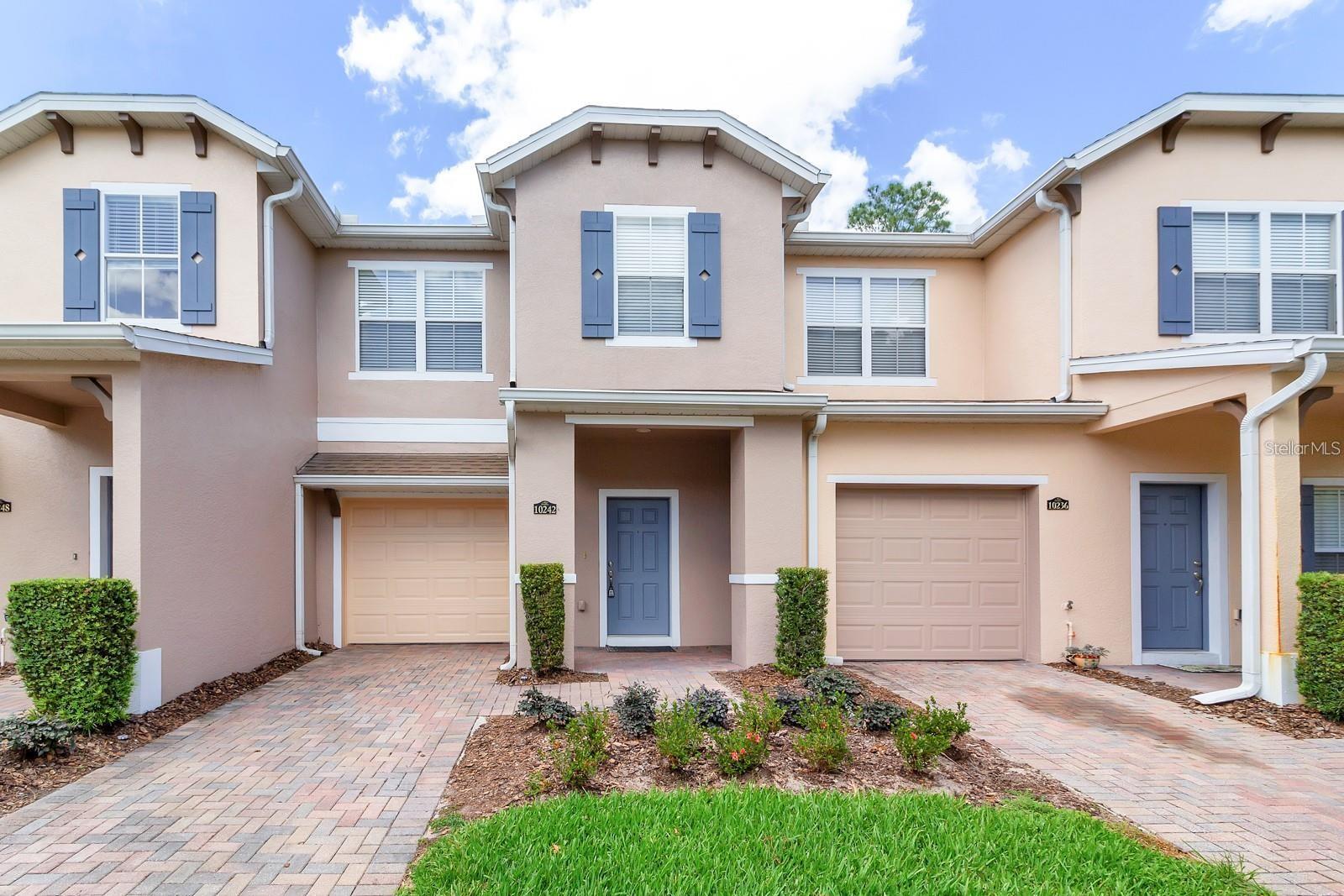 10242 PARK COMMONS DR