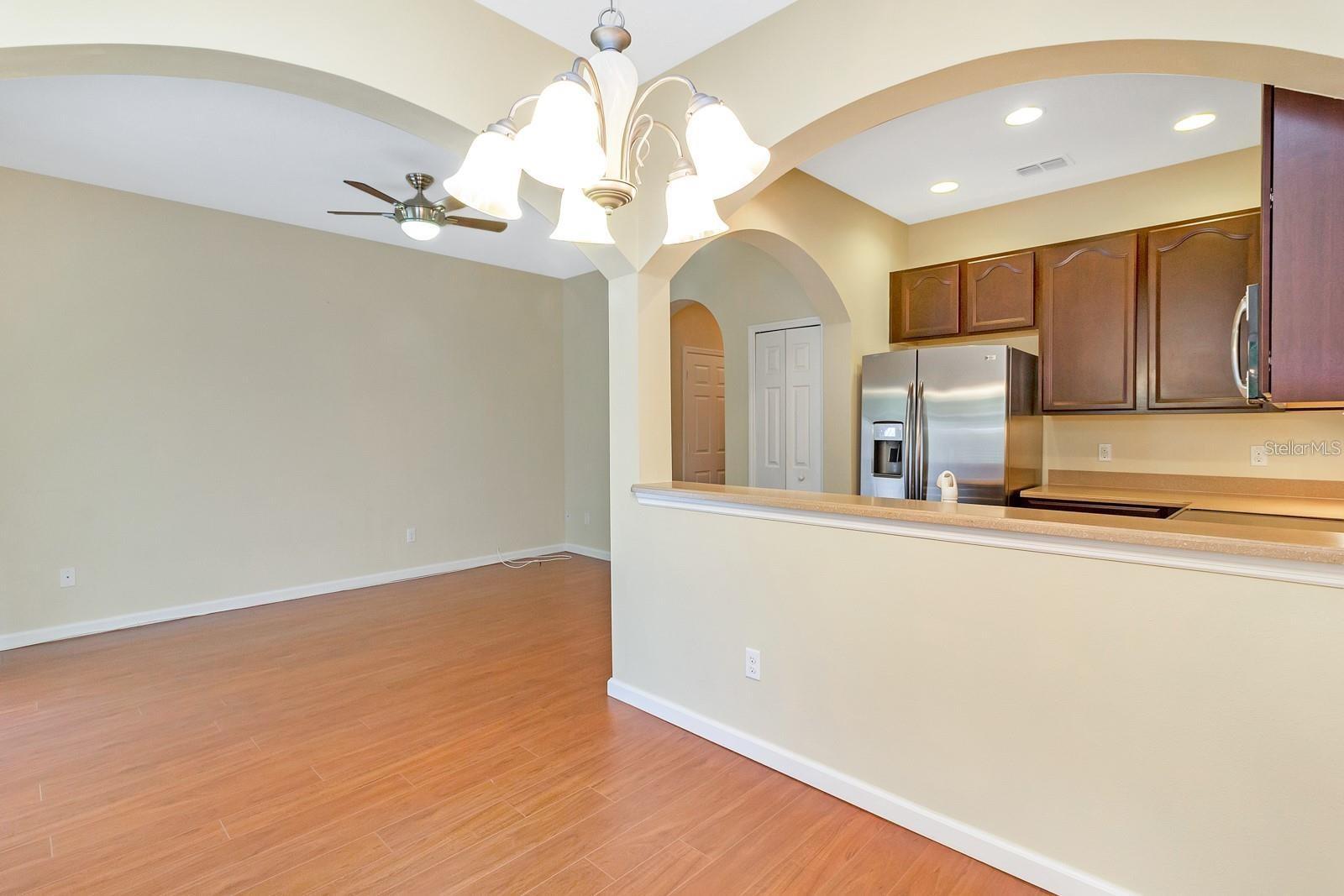 10242 PARK COMMONS DR