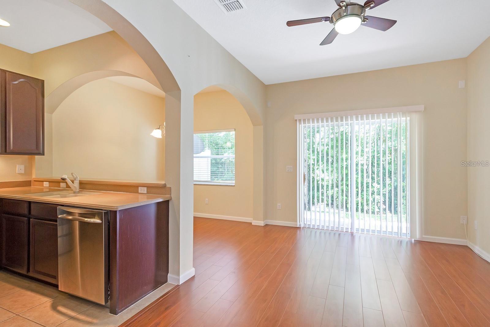 10242 PARK COMMONS DR