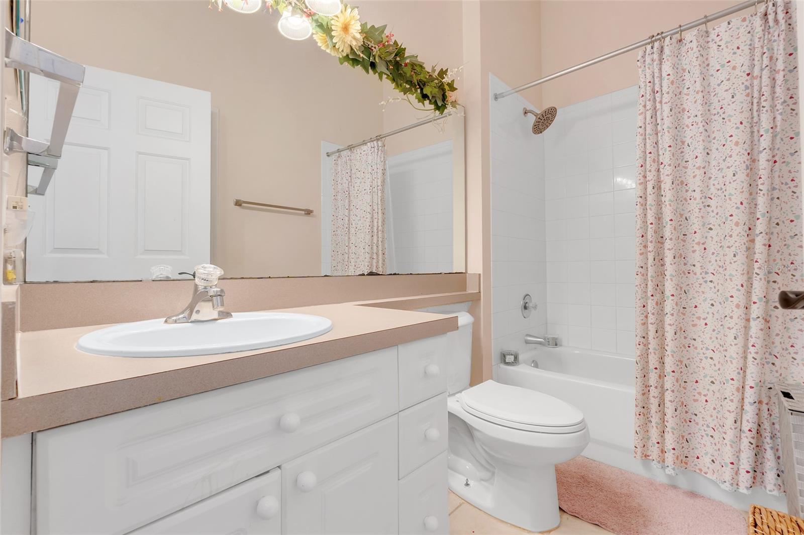 235 GOLDENRAIN DR #301