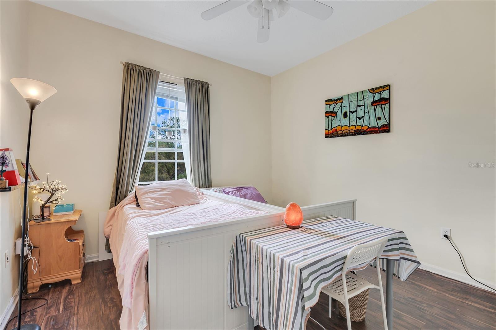 235 GOLDENRAIN DR #301