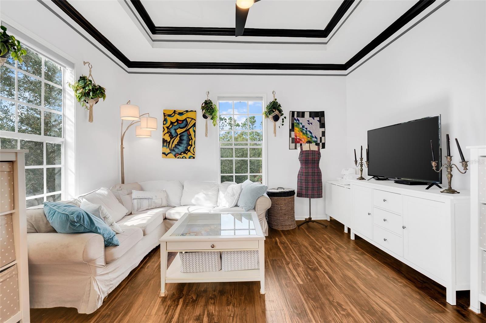 235 GOLDENRAIN DR #301