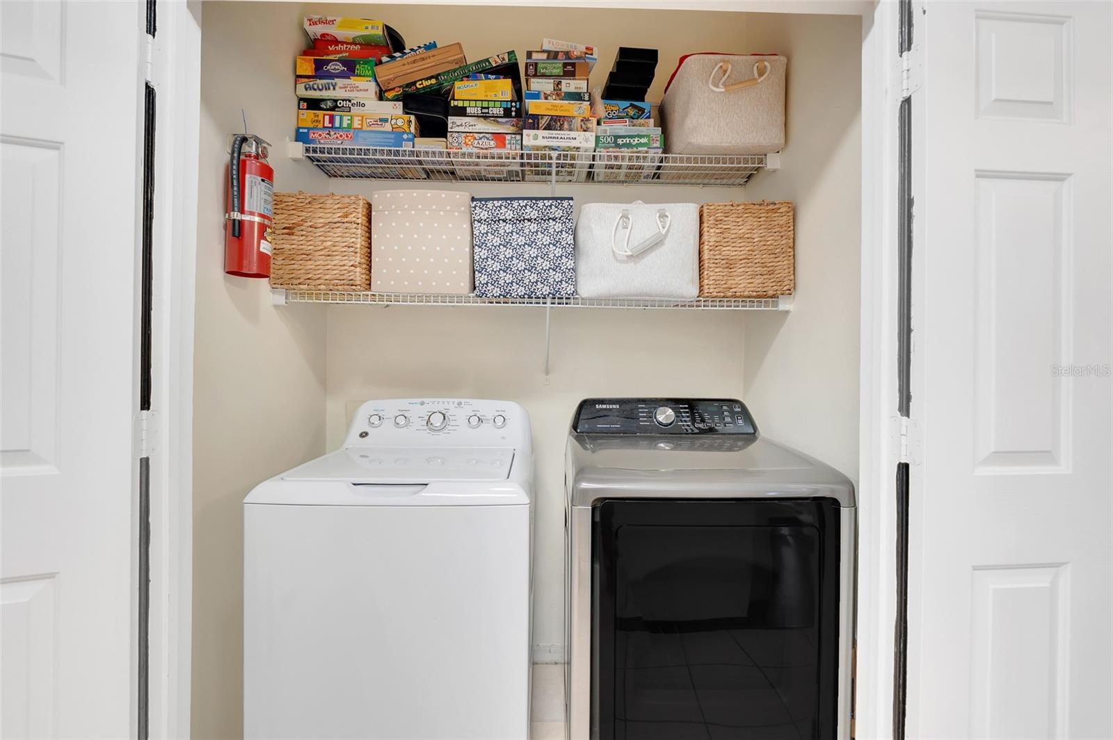 235 GOLDENRAIN DR #301